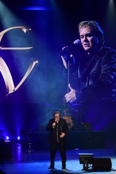 Claude Barzotti and François Valery at CASINO DU LIBAN
